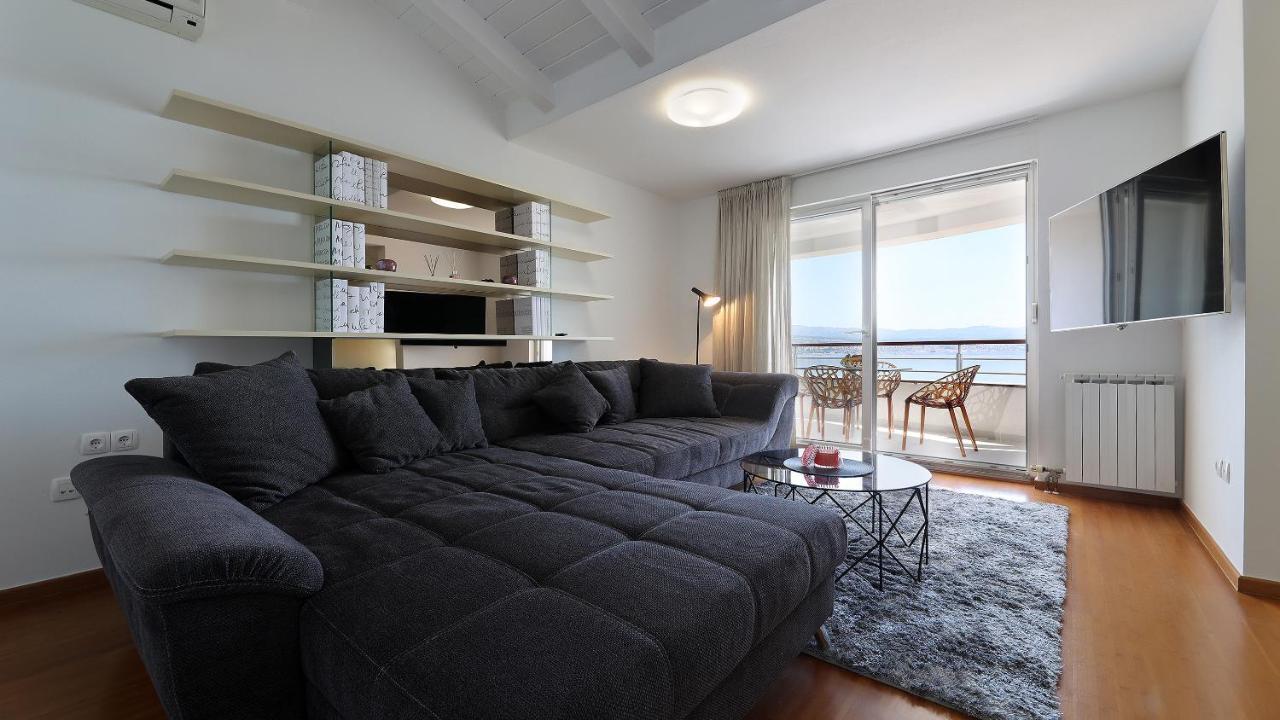 Sea View Apartment In Ičići Esterno foto